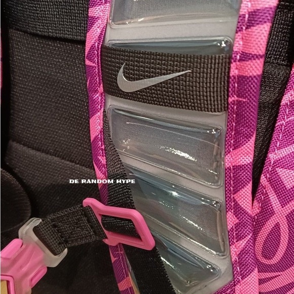 Limited Edition Pink Nike elite - Picture 5 of 5